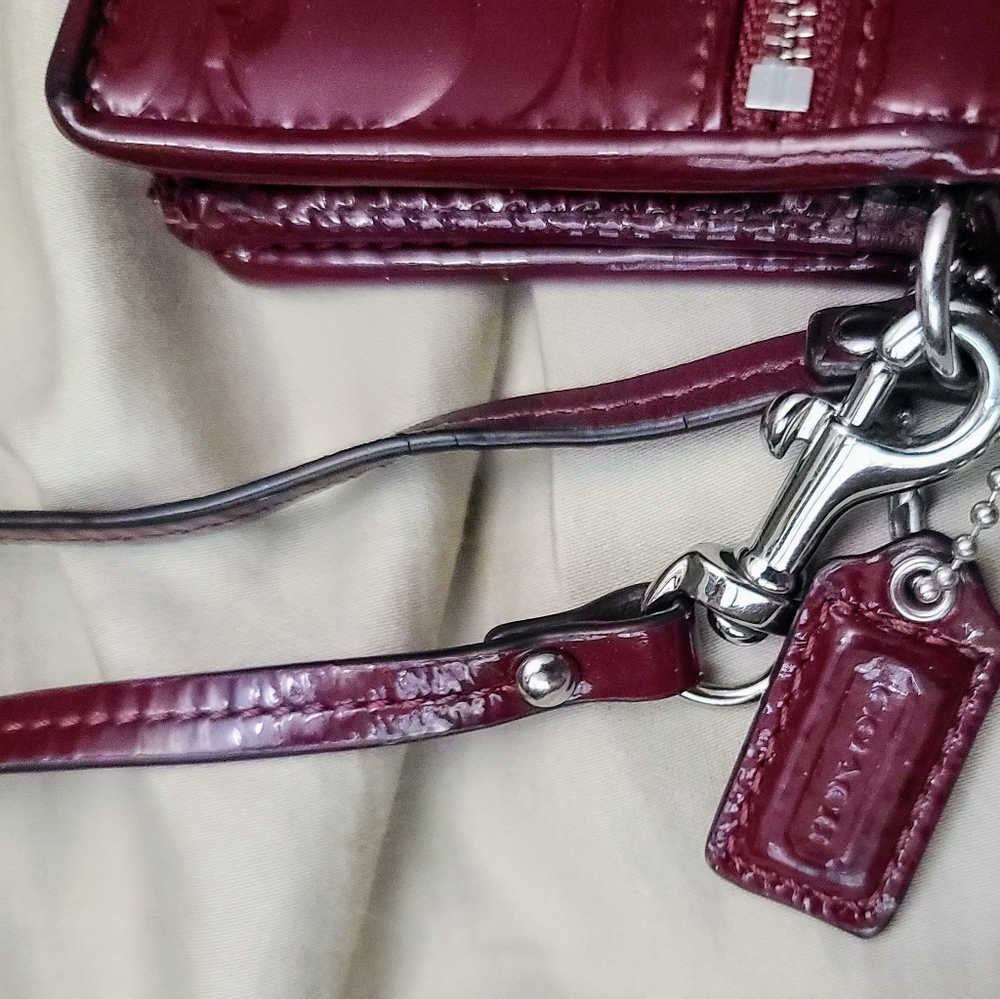Coach Women's Embossed Leather Wallet - Metlot - Picture 4 of 7